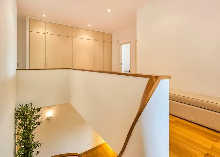 Feriehus River House *