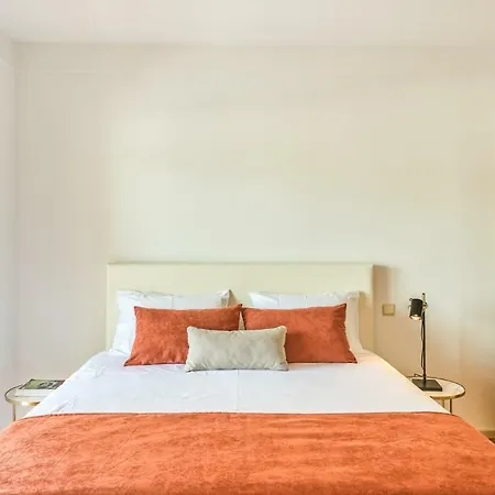 River House Hébergement de vacances *