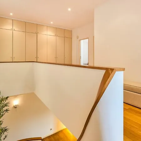 בית נופש River House *